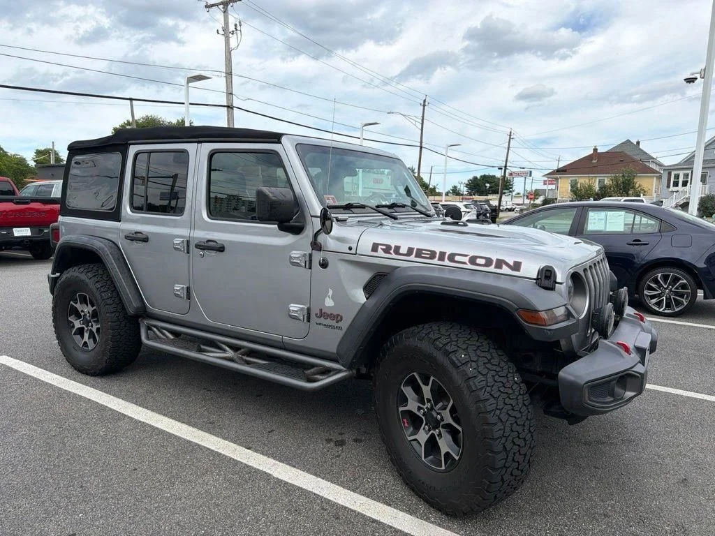 Used 2018 Silver Jeep Unlimited Rubicon image 4