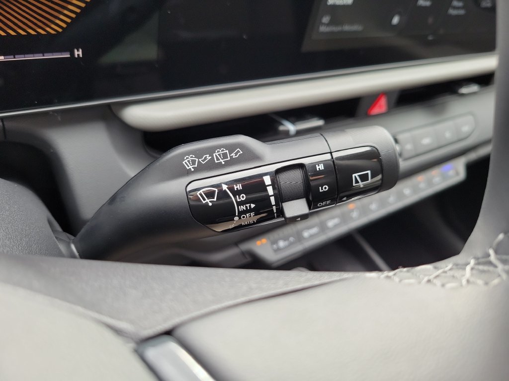 New 2027 Snow White Pearl Kia S image 26