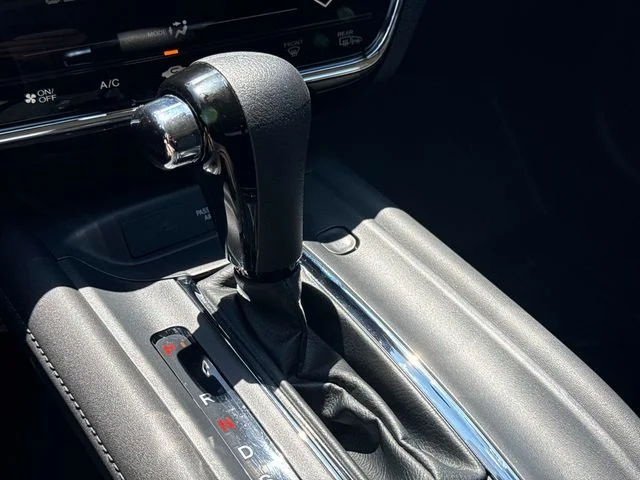 Used 2020 Silver Honda EX image 19