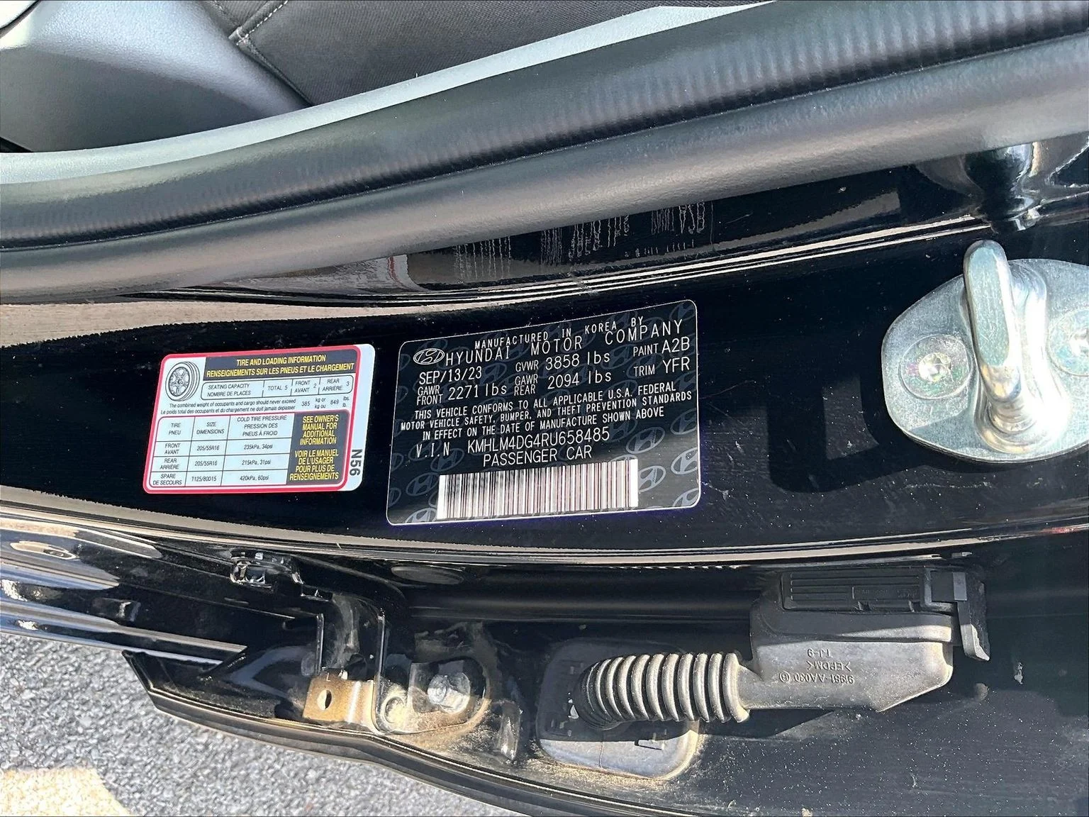 Used 2024 Black Hyundai SEL image 32