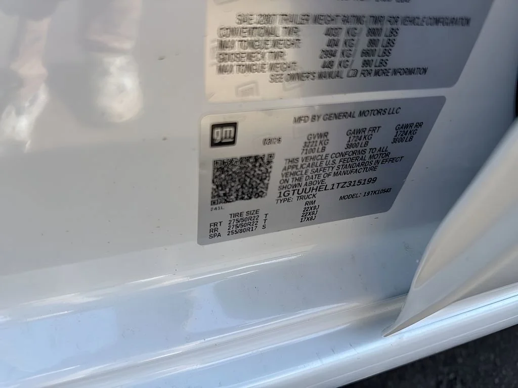 New 2026 Glacier White Tricoat GMC Denali Ultimate image 36