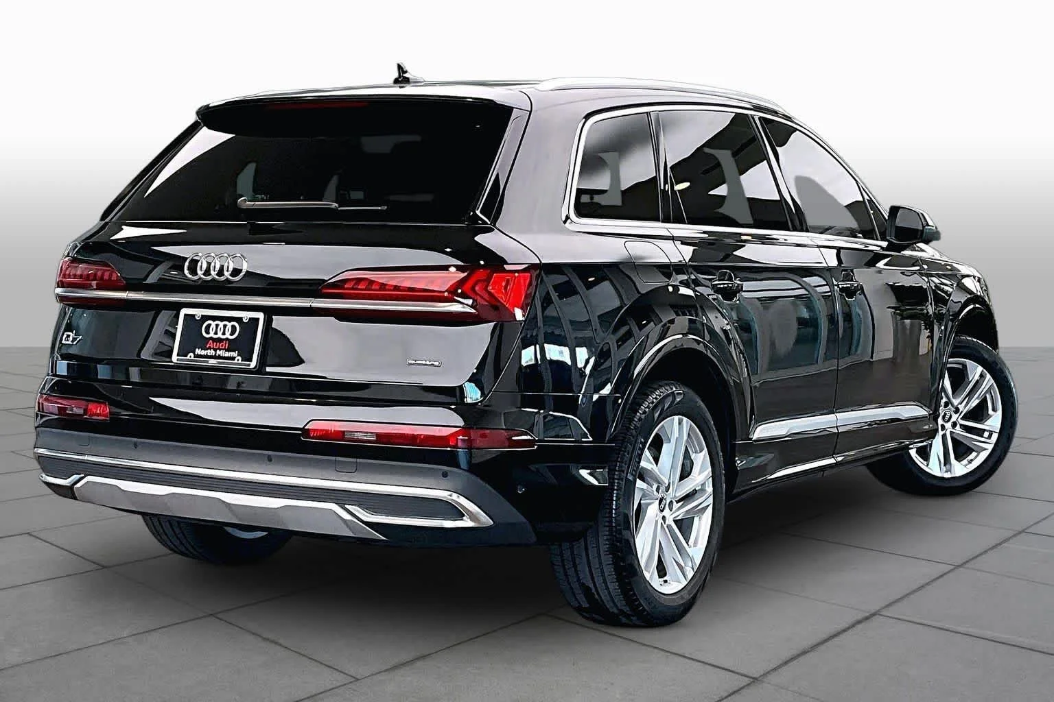 Used 2023 Mythos Black Metallic Audi Premium Plus image 23