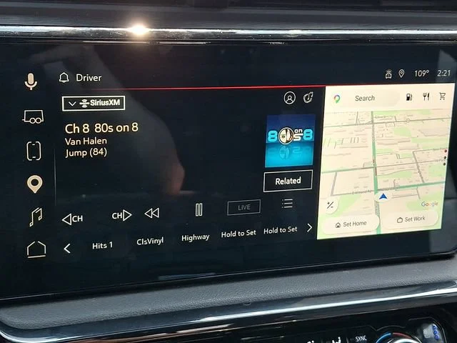 Used 2023 Summit White GMC AT4 image 19