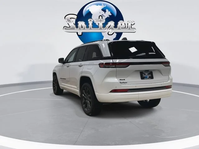 New 2026 Bright White Clear-Coat Exterior Paint Jeep Limited Reserve image 11