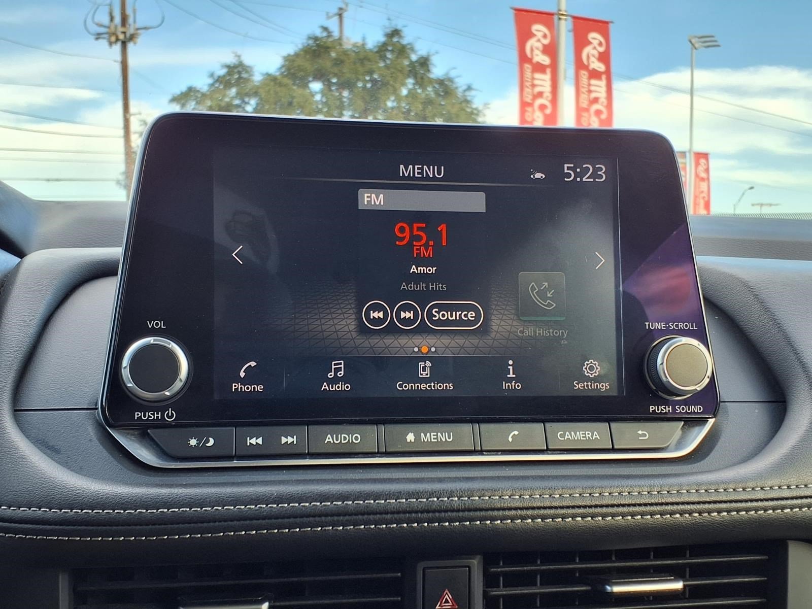 Used 2025 Gun Metallic Nissan SV image 14