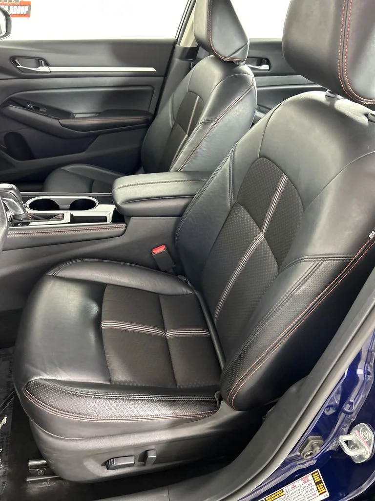 Used 2024 Blue Nissan 2.5 SR image 12
