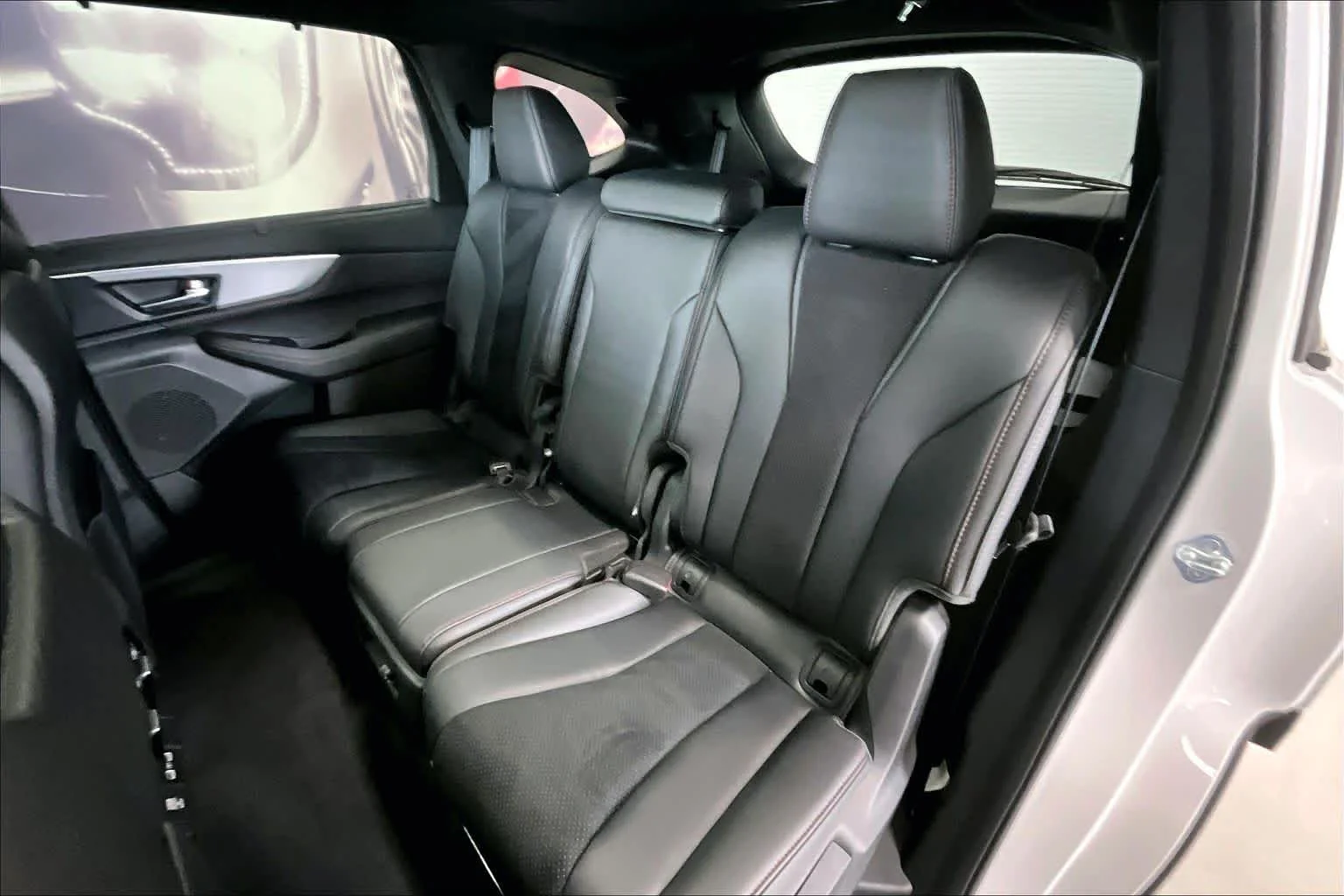 Used 2023 Platinum White Pearl Acura SH-AWD with A-Spec Package image 27