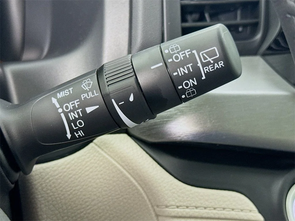 New 2026 Solar Silver Metallic Honda EX-L image 18