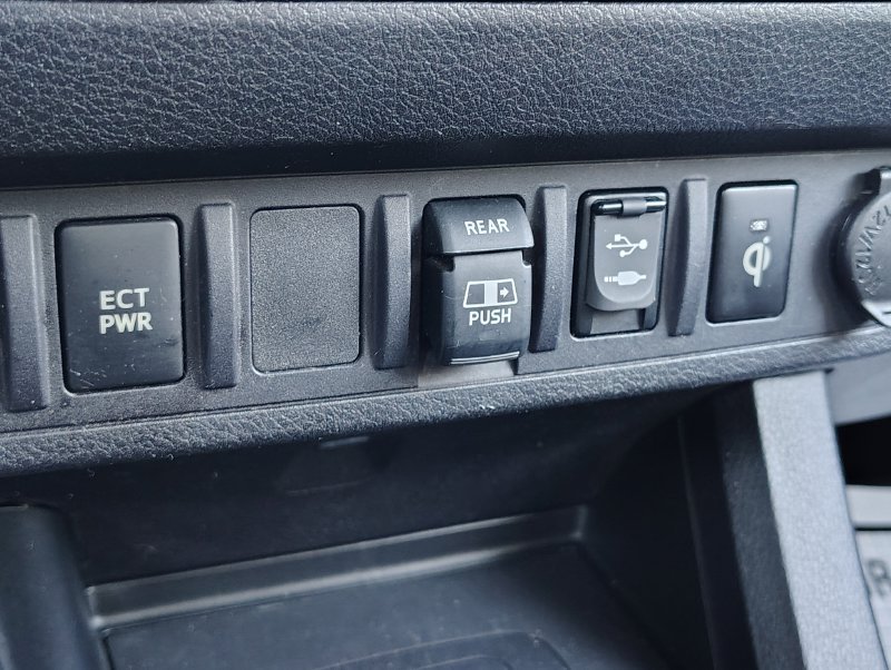 Used 2018 White Toyota TRD Sport image 35