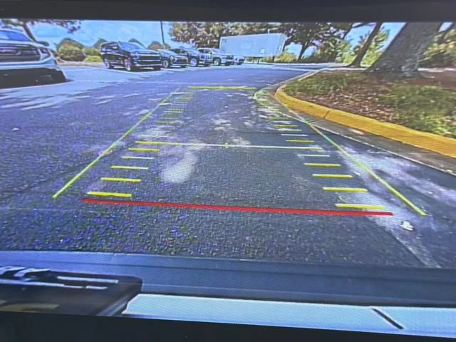 Used 2018 White Mercedes-Benz NA image 27