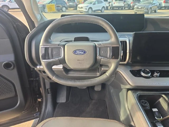 Used 2025 Gray Ford Active image 15