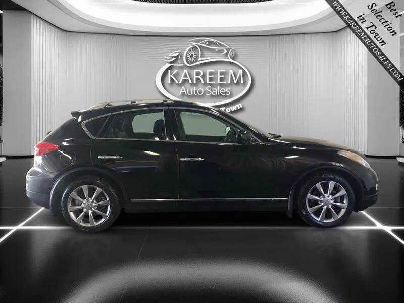 Used 2009 Black Obsidian INFINITI Journey image 4