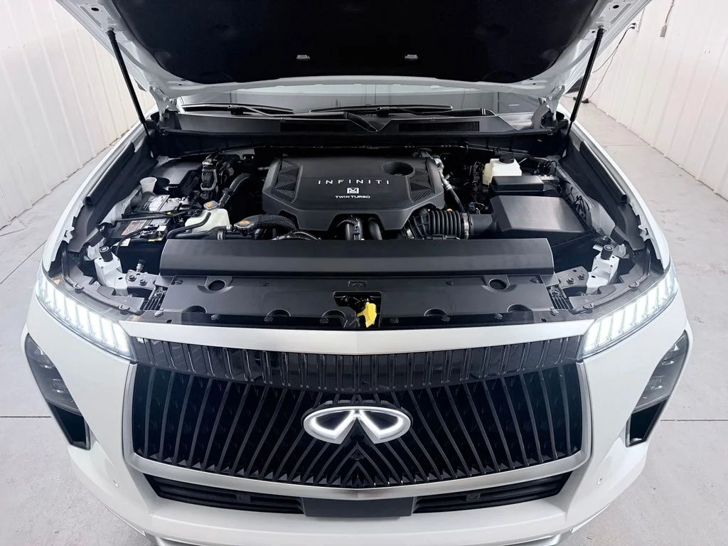 New 2027 RADIANT WHITE INFINITI Luxe 2WD image 51