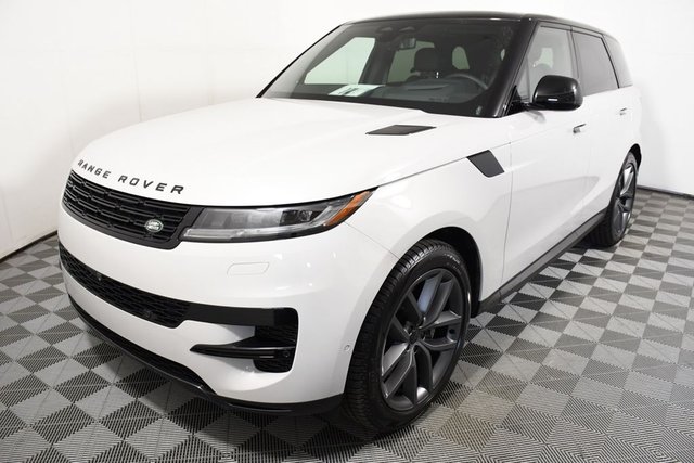 2026 Land Rover Range Rover Sport SE