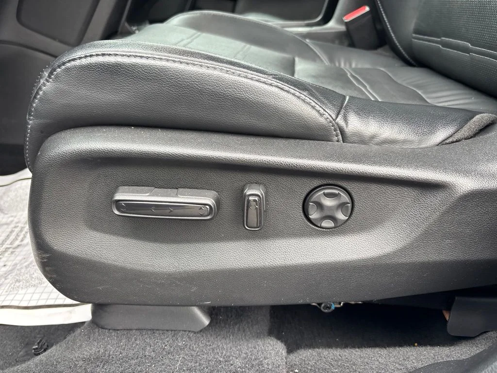 Used 2021 Blue Honda EX-L image 19