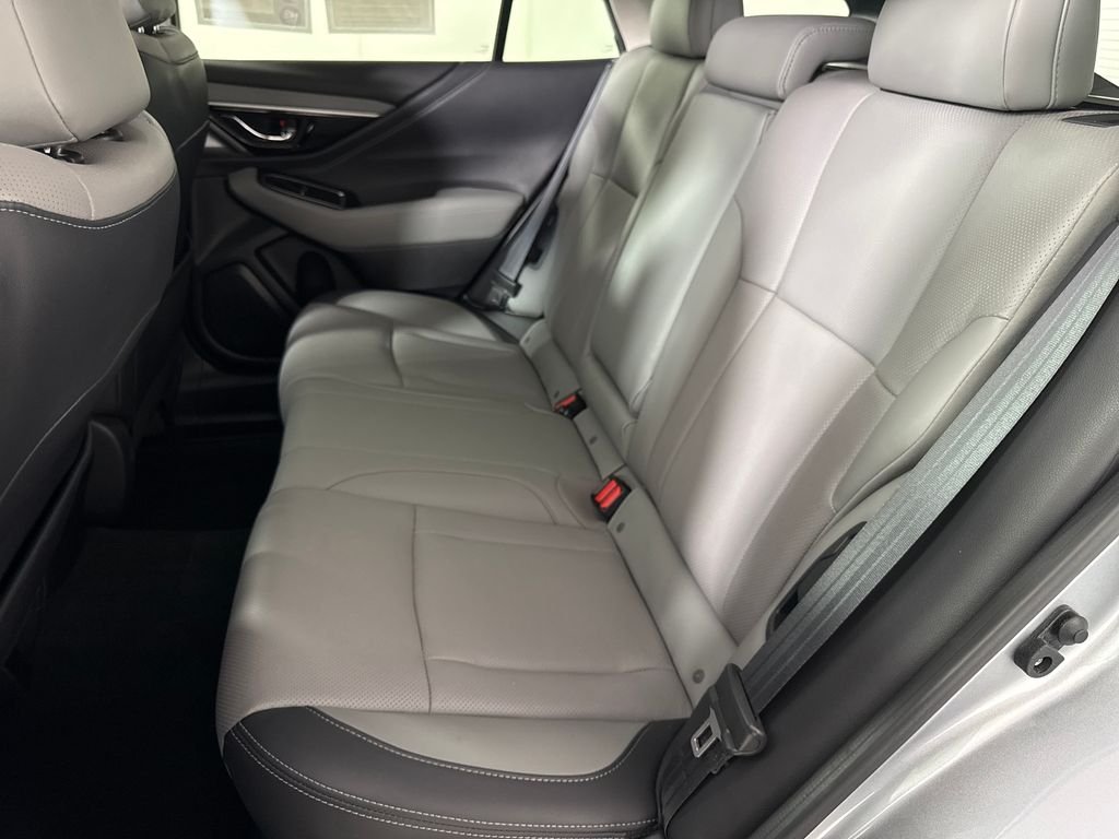 2020 Subaru Outback Limited - Photo 13