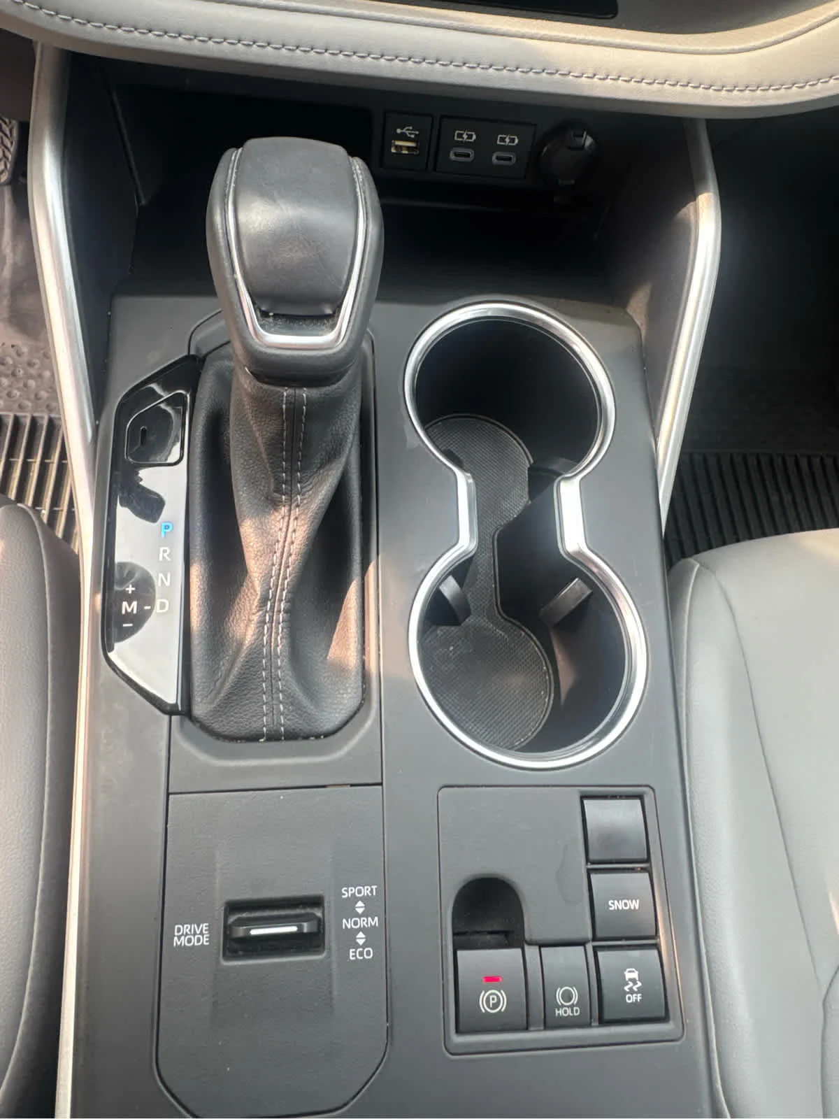 Used 2023 Moon Dust Toyota XLE image 20