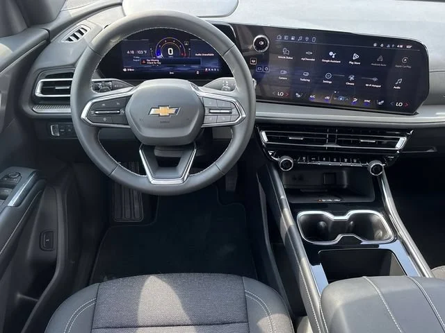 New 2026 Summit White Chevrolet LT image 10