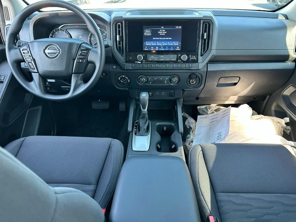 New 2026 Glacier White Nissan Crew Cab S image 5