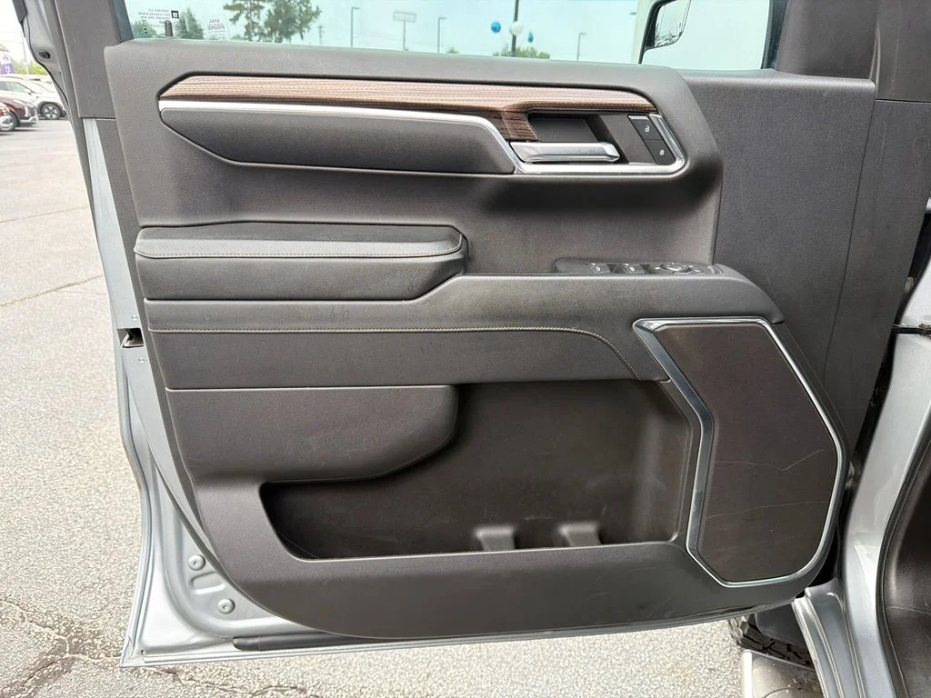 Used 2024 Gray Chevrolet LT image 10