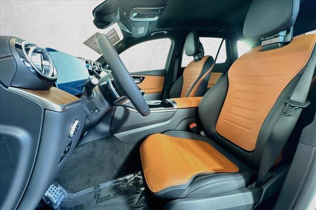 New 2026 Polar White Mercedes-Benz GLC 300 image 48