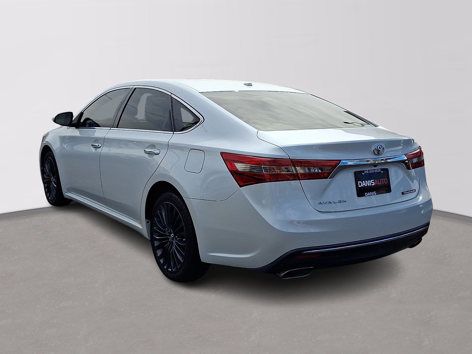 Used 2016 Blizzard Pearl - 070 Toyota Touring image 4