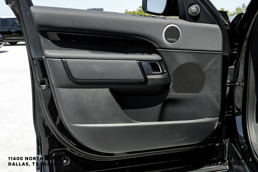 Used 2025 Black Land Rover S image 34