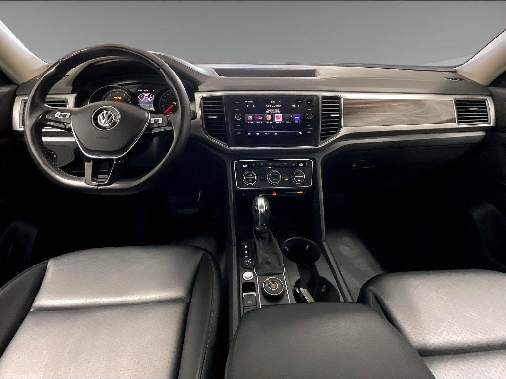 Used 2019 White Volkswagen 3.6L V6 SE image 22