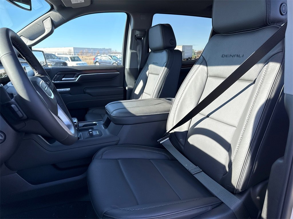 2026 GMC SIERRA - Image 15