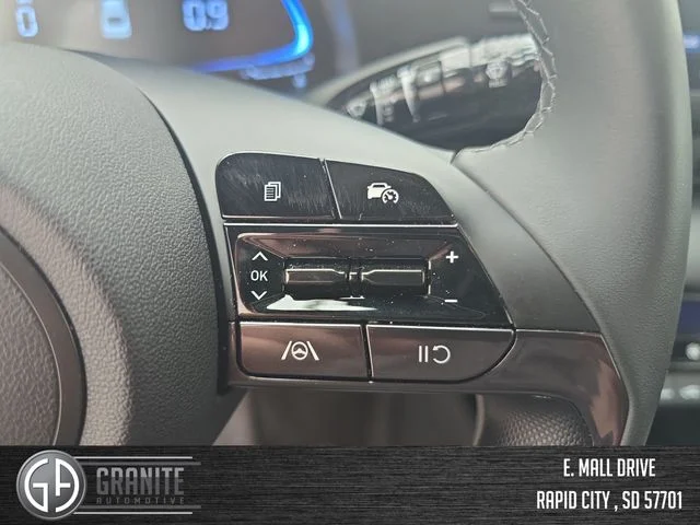 2025 Hyundai Elantra SEL - Photo 33