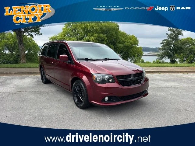 Used 2020 Red Dodge SE Plus image 1