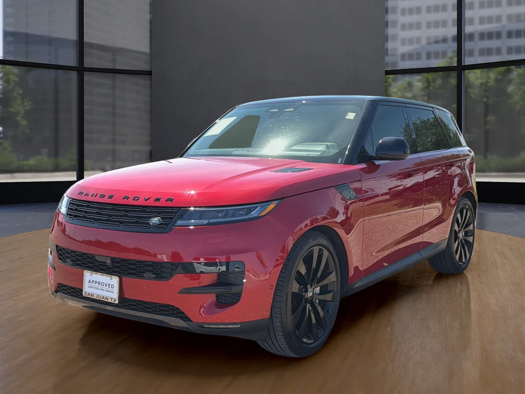 Used 2025  Land Rover SE image 12