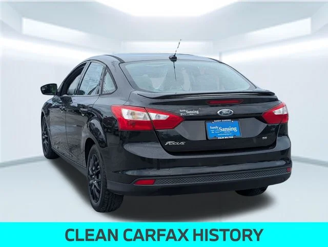 Used 2012 Black Ford SE image 3