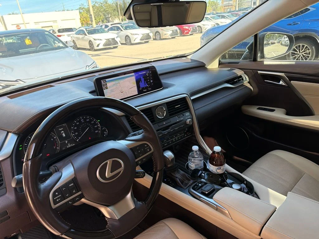 Used 2019 Black Lexus 350L image 10