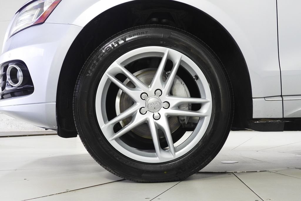 Used 2015 Silver Audi 2.0T Premium Plus image 5