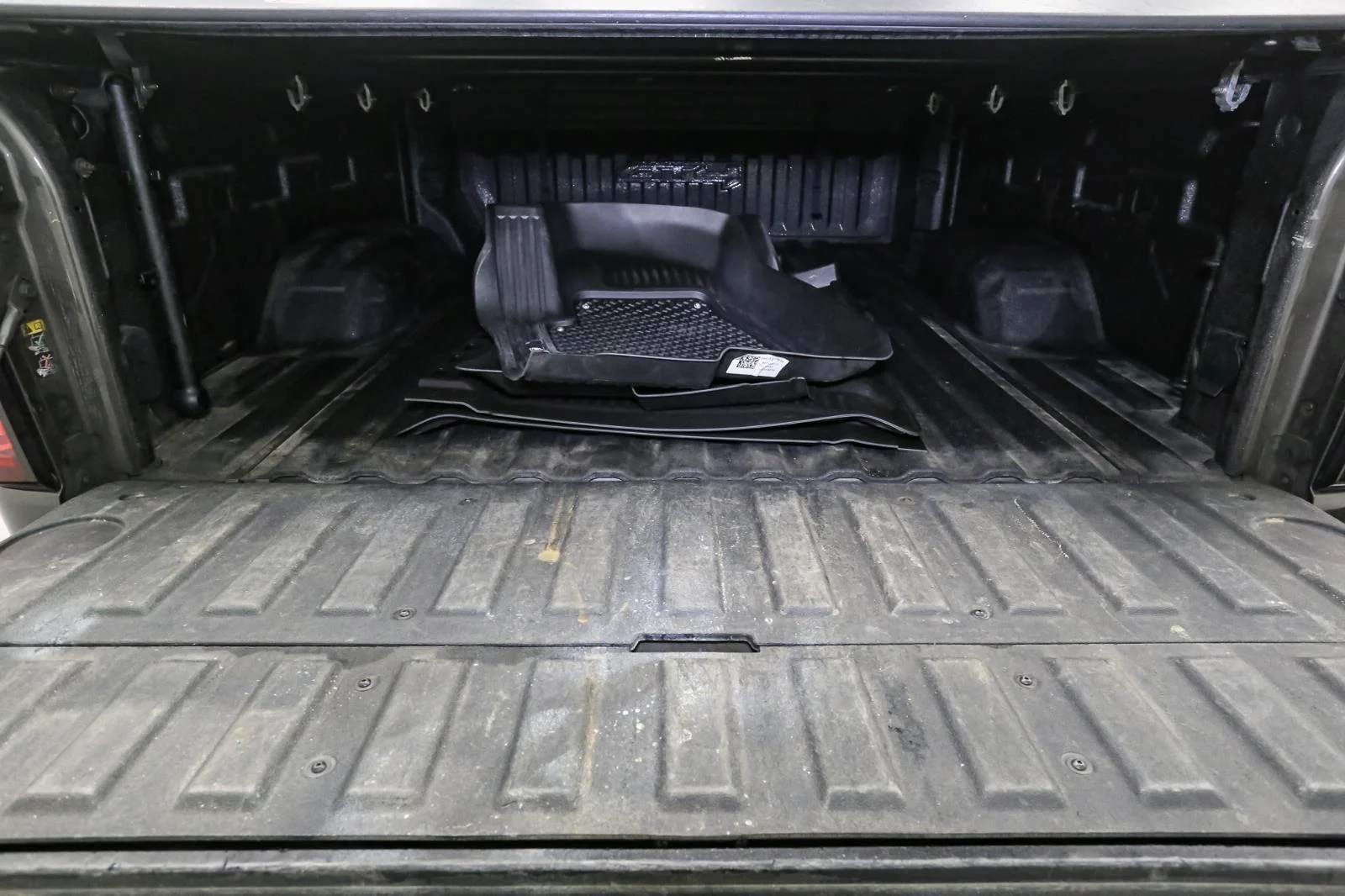 Used 2021 Brownstone Metallic GMC AT4 image 16