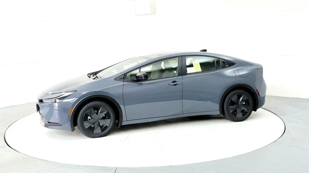 New 2026 Guardian Gray Toyota SE image 3