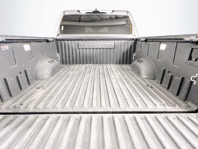 Used 2022 Gray Toyota SR5 image 25