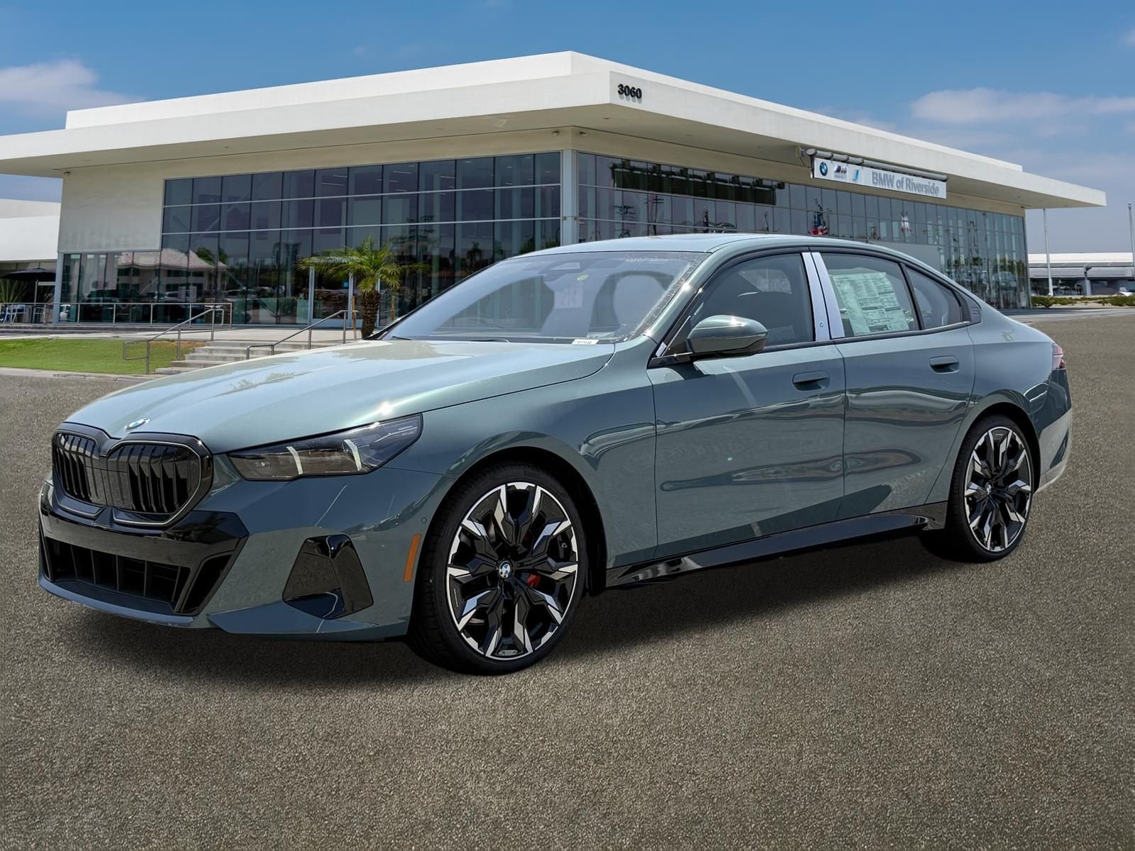 New 2027 Cape York Green Metallic BMW 530i image 4