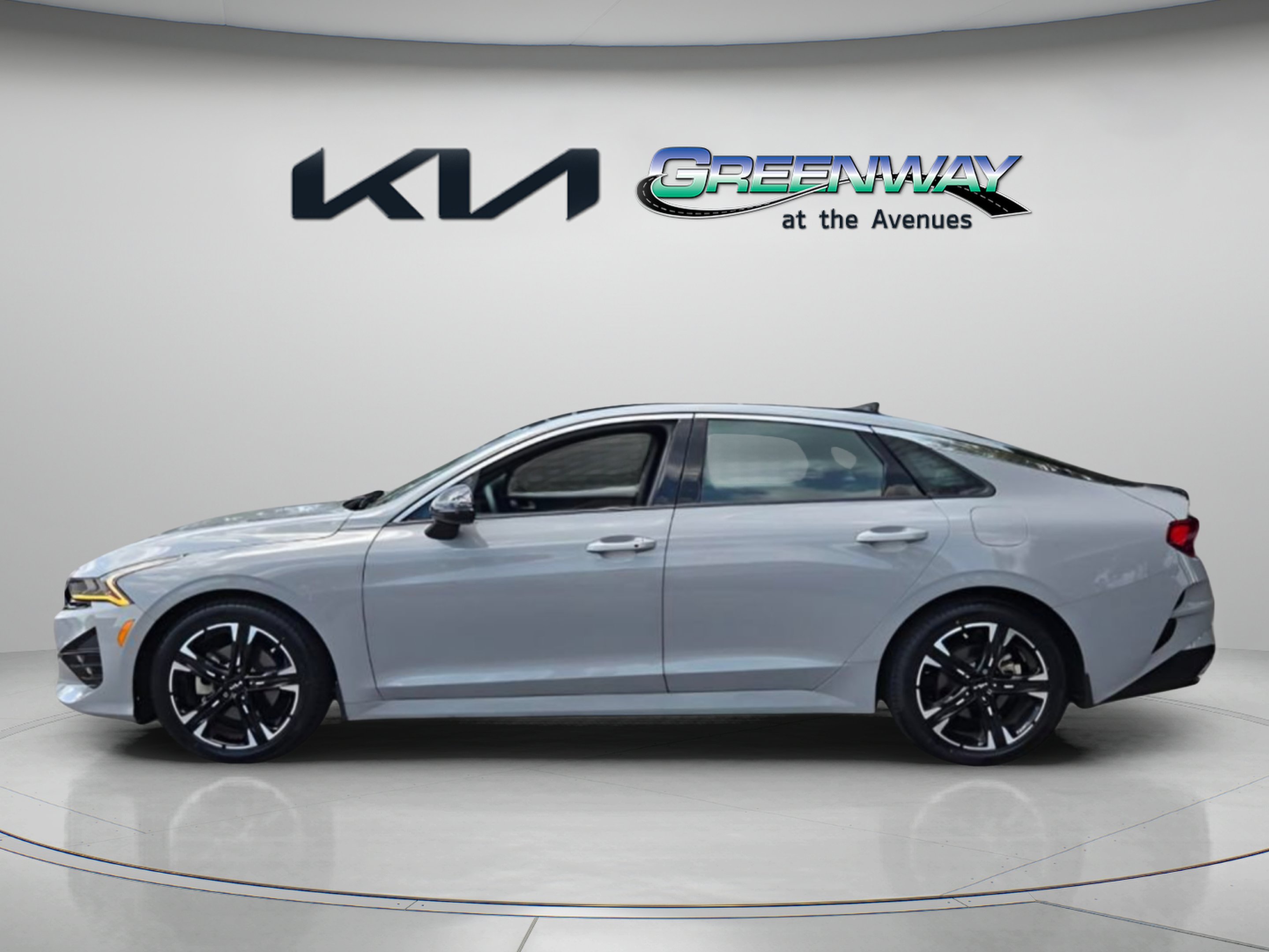 Used 2023 Wolf Gray Kia GT-Line image 4