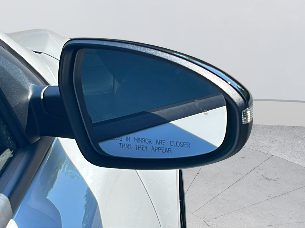 Used 2023 White Kia GT image 38