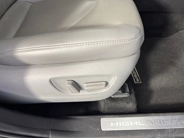 2021 Toyota Highlander Limited - Photo 43
