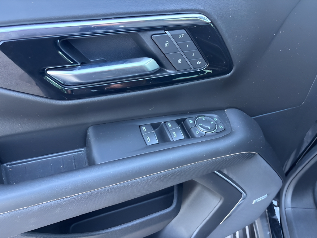 Used 2025 Black Chevrolet Premier image 24