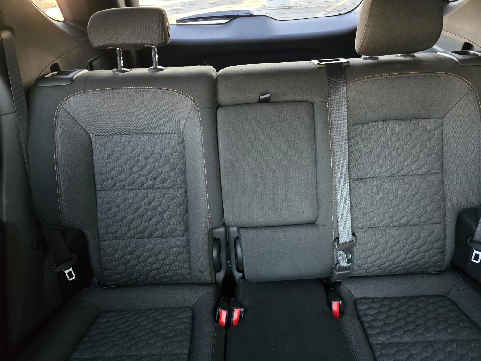 Used 2018 PEPPERDUST METALLIC Chevrolet LT image 19