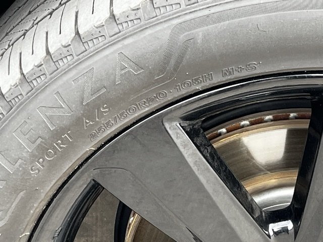 2025 Honda Pilot Black Edition photo 4