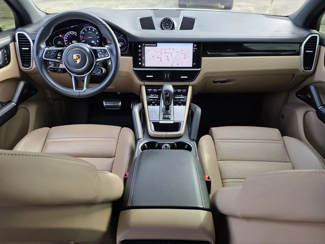 2022 Porsche Cayenne S - Photo 8