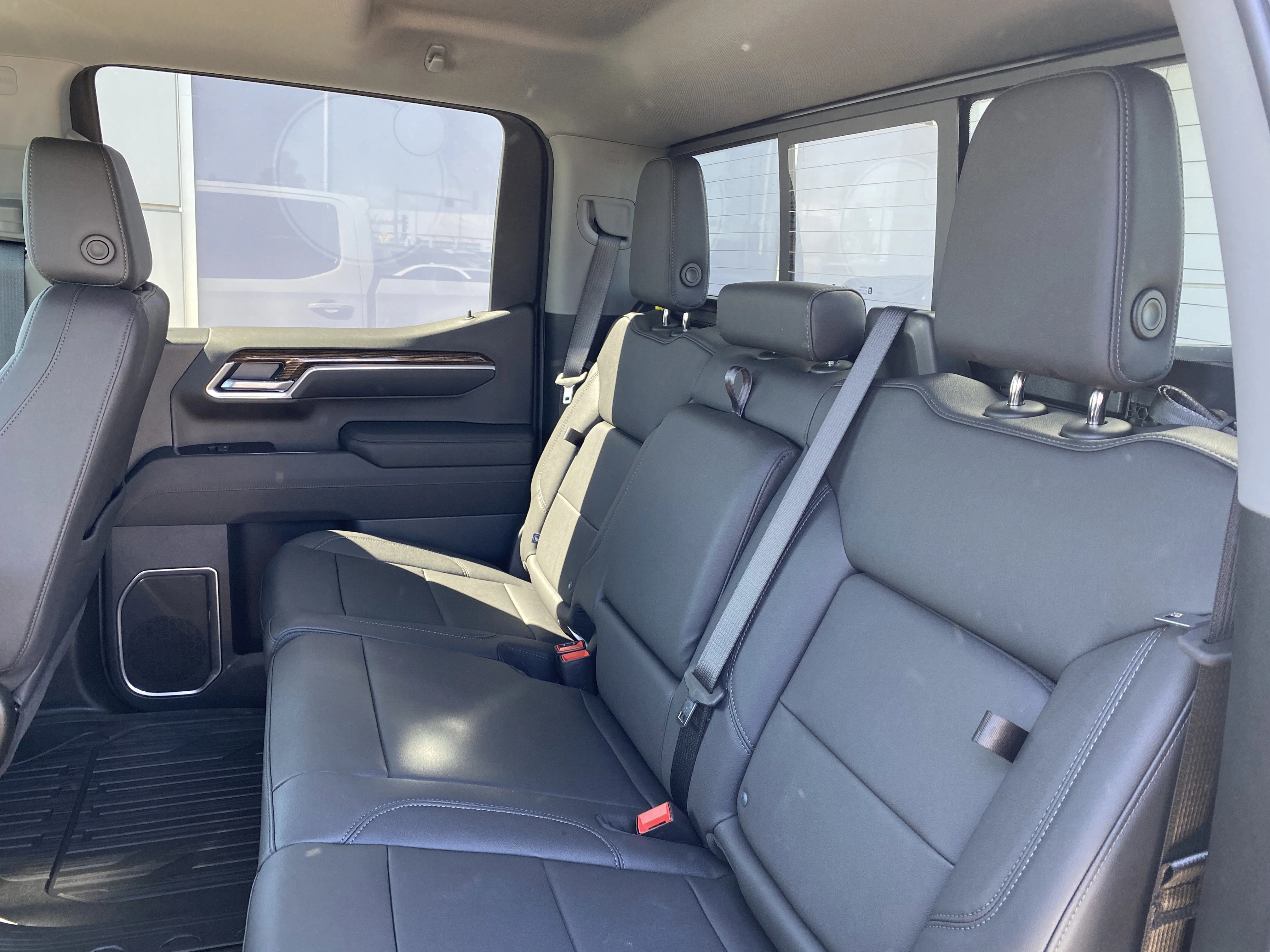 New 2026 Summit White GMC Elevation image 30