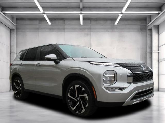 2024 Mitsubishi Outlander SE S-AWC's photo