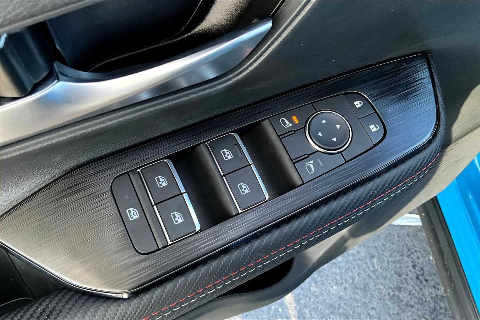 2026 Nissan KICKS SR - Photo 19