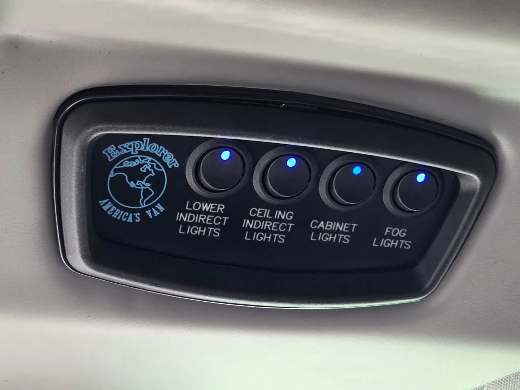 2022 Chevrolet Express Cargo Work Van - Photo 30